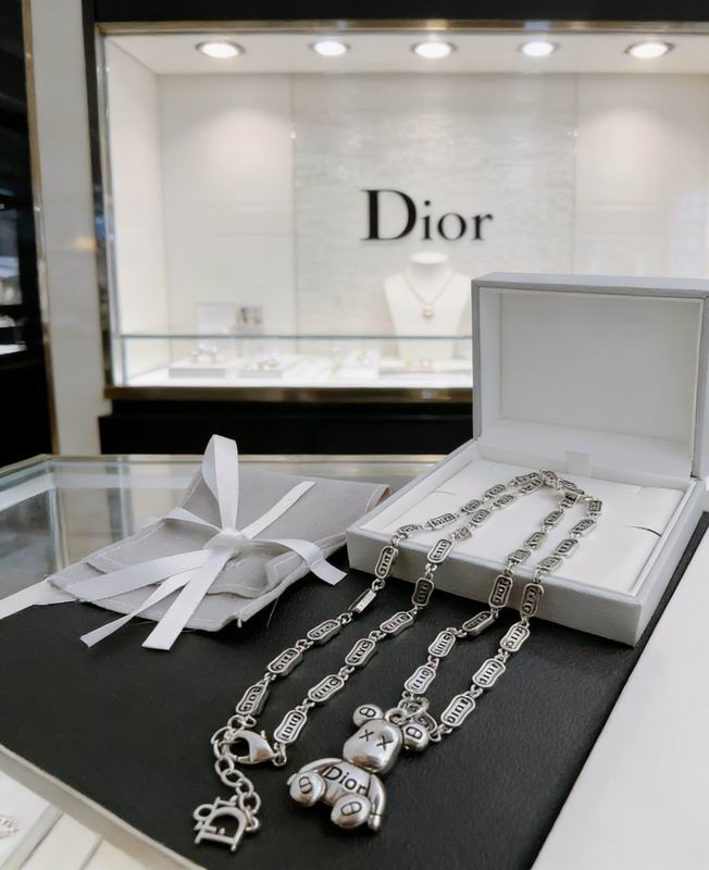 Dior Necklace 03yxs71